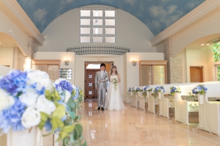 11周年＆2300組の実績のスタジオムーンで結婚式のような感動的な撮影「美しい写真を永遠に、楽しいフォトウエディングを」