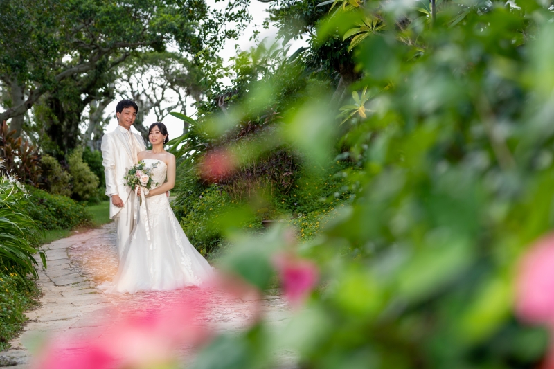 安心の衣装追加料金なし『ムーンビーチプレミアムフォト』ビーチ、ガーデン、館内撮影　ドローン半額＆補正2万円付！2月撮影まで