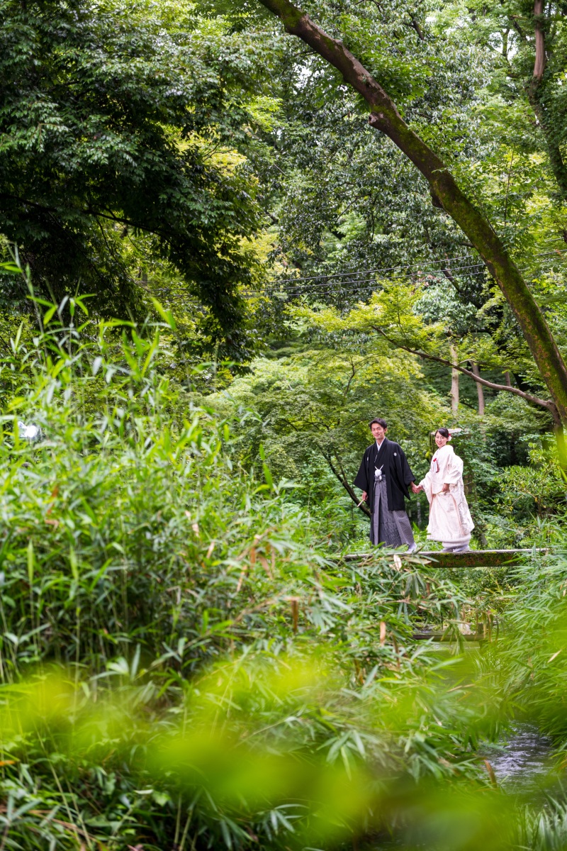 【沖縄恩納村ムーンビーチ&京都世界遺産 下鴨神社プレミアムフォト】◆沖縄でドレス&京都で和装撮影◆安心の衣装追加料金なし!