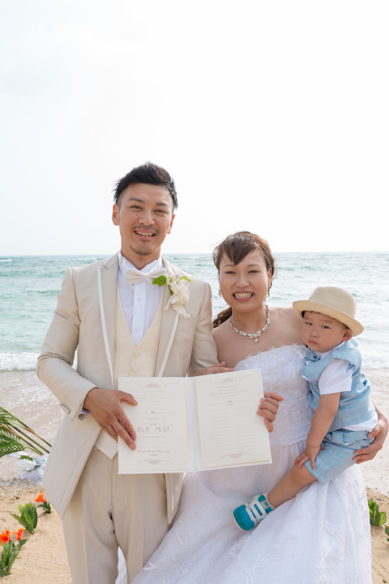 沖縄でビーチ婚 撮影日 年10月21日 中部 フリーダムウェディングステージ沖縄 沖縄県でフォトウェディング探すならphotorait