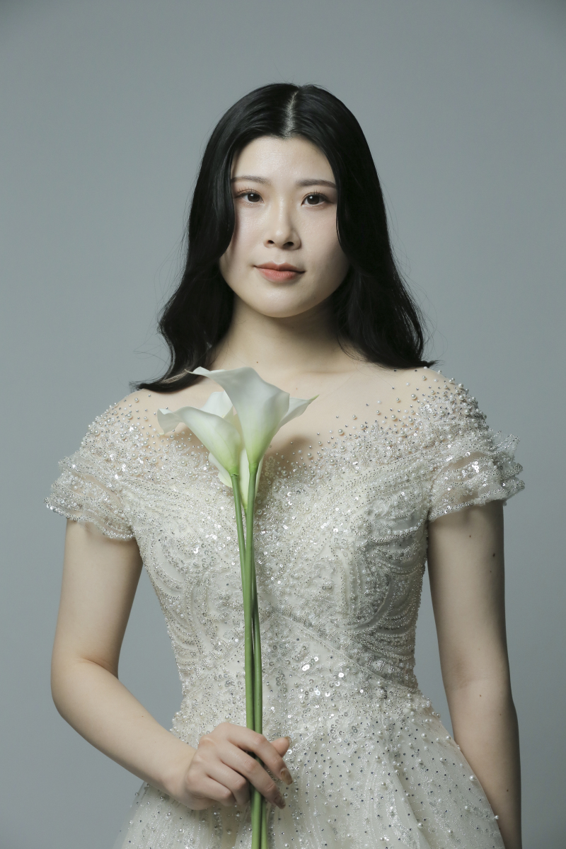 華やかなデザイン