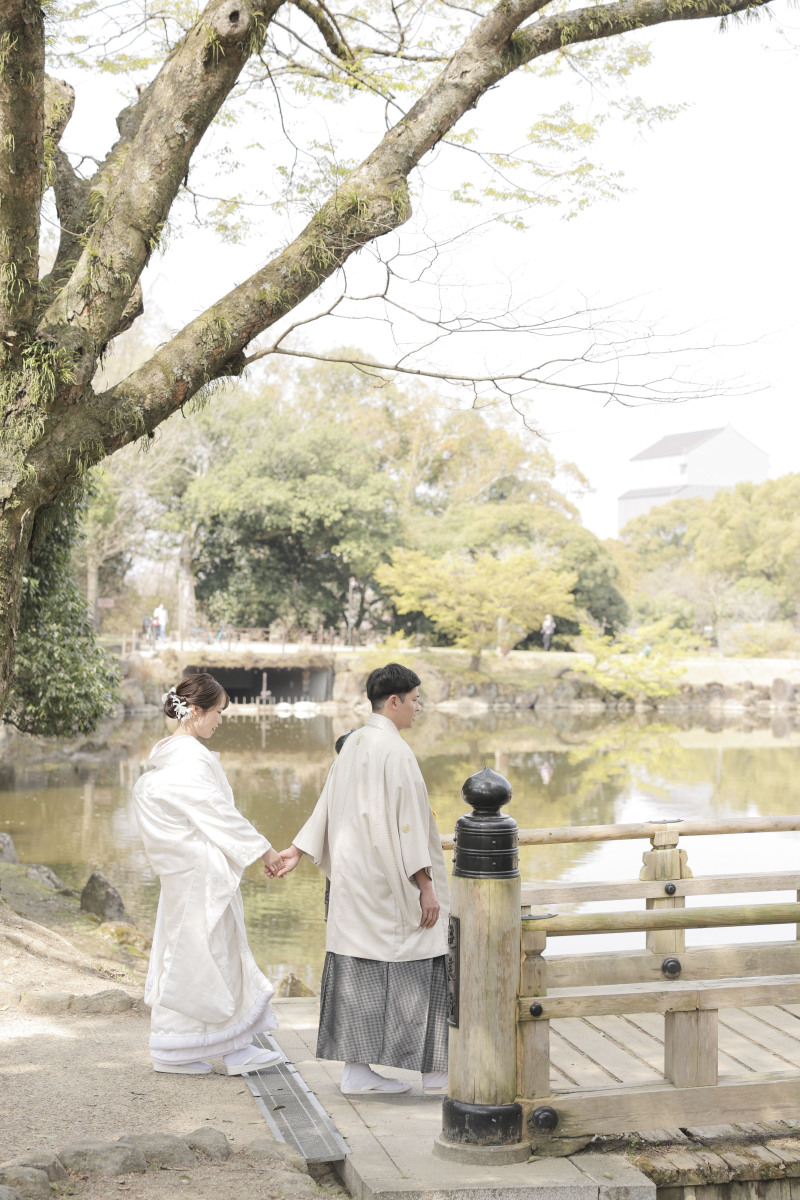 まずは、浮見堂の入り口からスタート