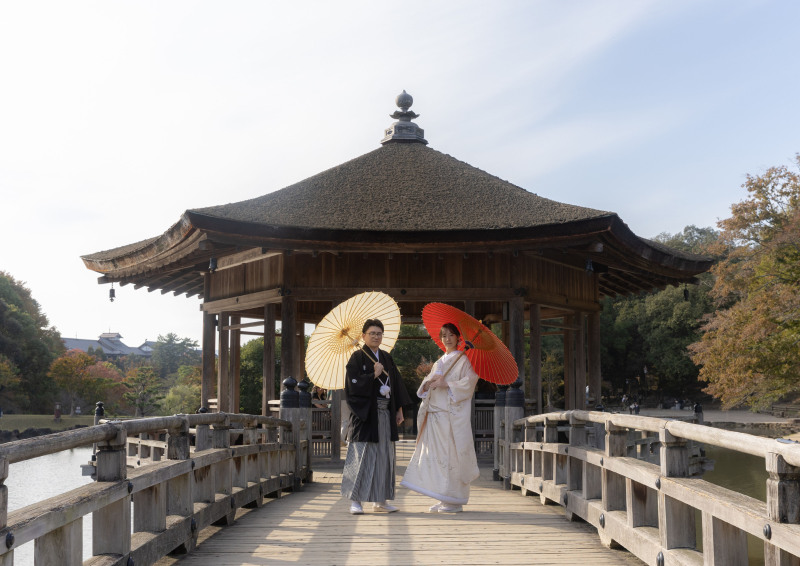 浮御堂をバックに