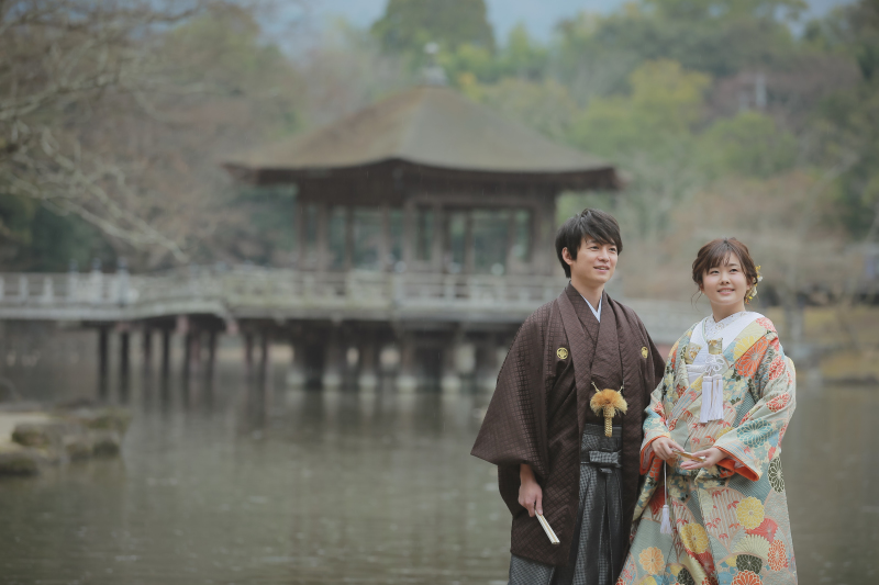 浮御堂を背景に