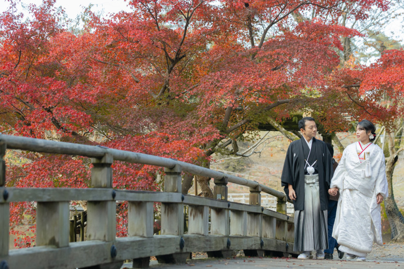 太鼓橋を渡って