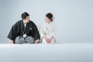 和装スタジオ　色打掛＆白無垢