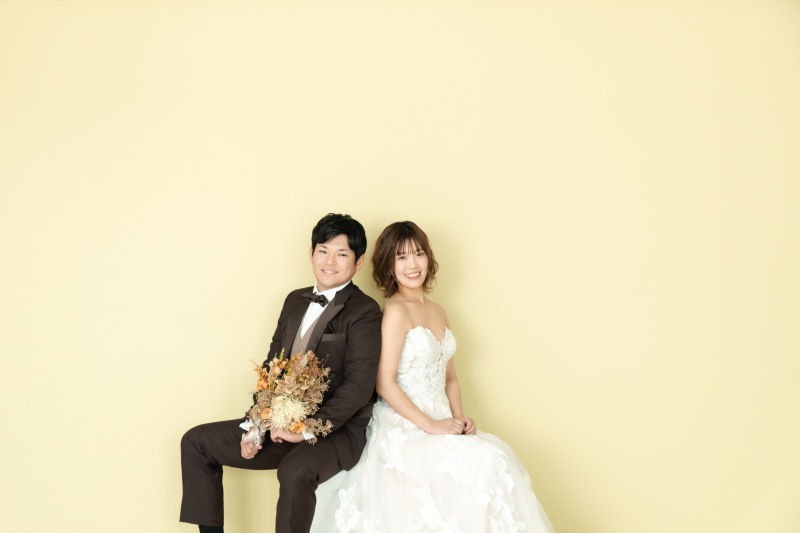 POPなイエロー背景