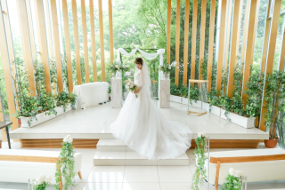 チャペルでフォトウェディング