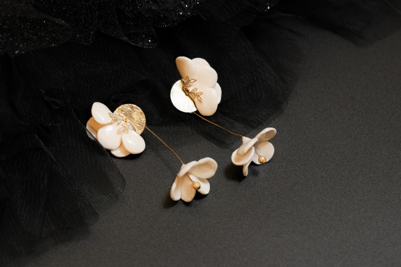 アクセサリー【N339】イヤリングのみ