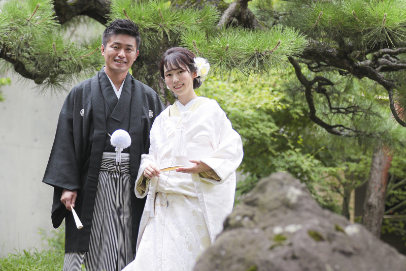 駅地下のお庭へ