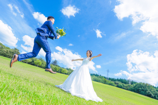 結婚式の前撮り♥自分たちらしさ×テーマWで自然を満喫!!