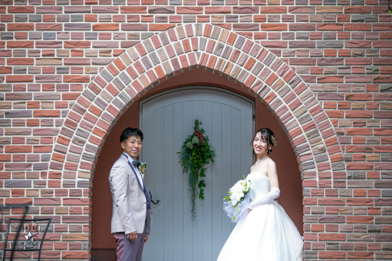 チャペルの入口にて