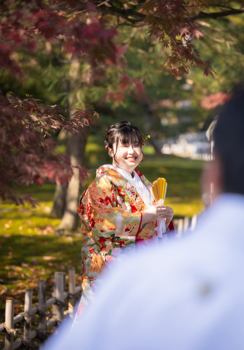 想いを込めた振り向き美人