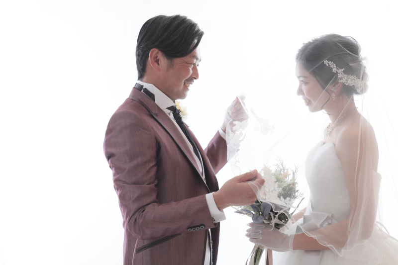 ベール越しのまなざし