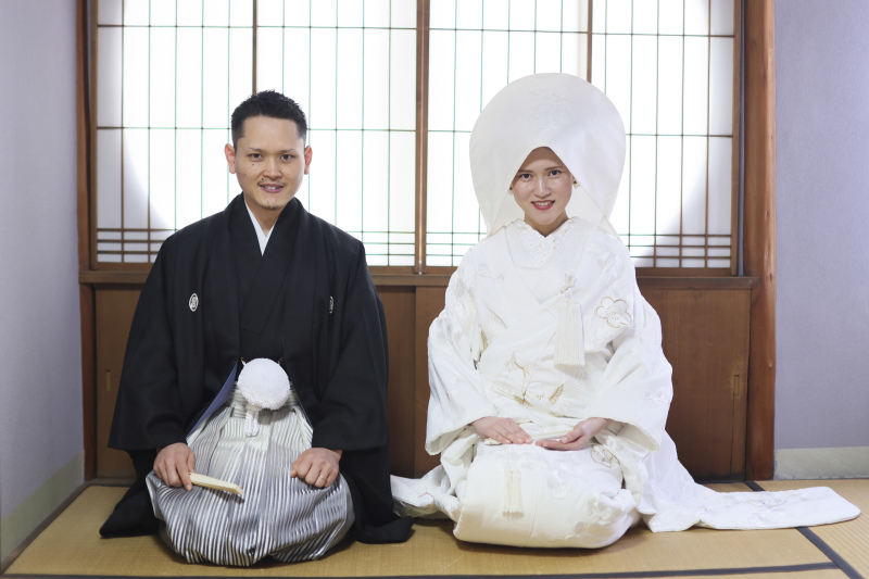 正座で記念写真