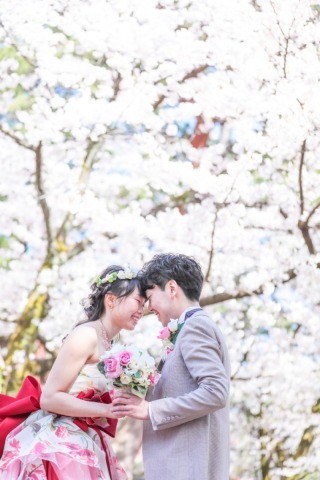 桜ウェディング～カラードレス・タキシード1点の春のロケフォト～