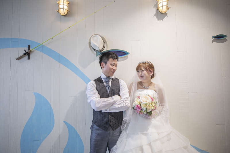 レストランの壁でも