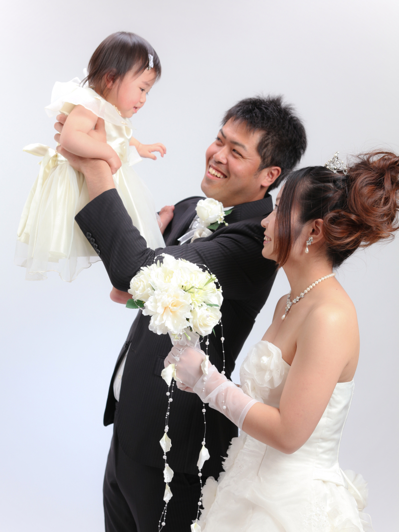 子供ドレスもレンタルしています☆