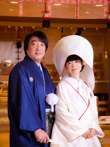 神殿でしっとりと…