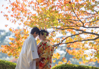 秋フォト！　和装で紅葉ロケーション♪