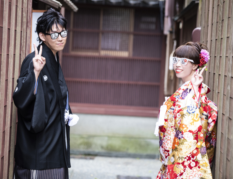 和×サングラス