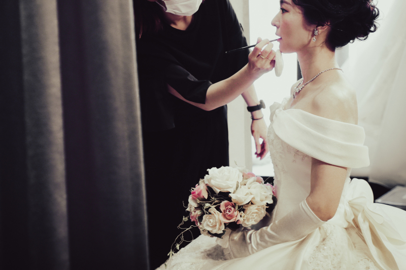 ヘアメイク中…♪