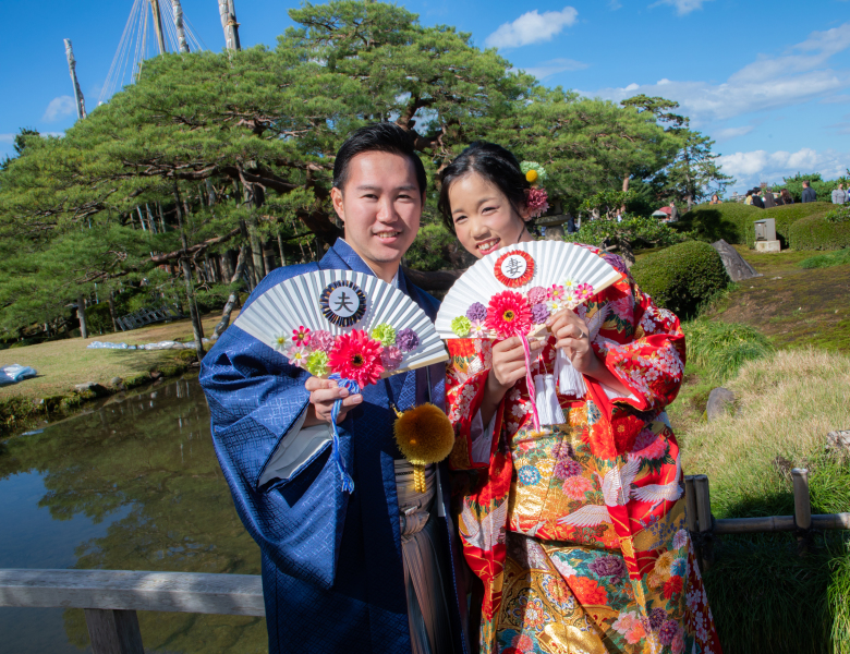 手作りの扇子プロップスで