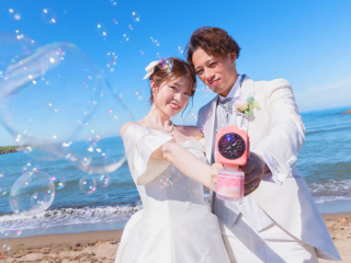 【海×空が祝福する日】波と光に包まれる永遠の一瞬を