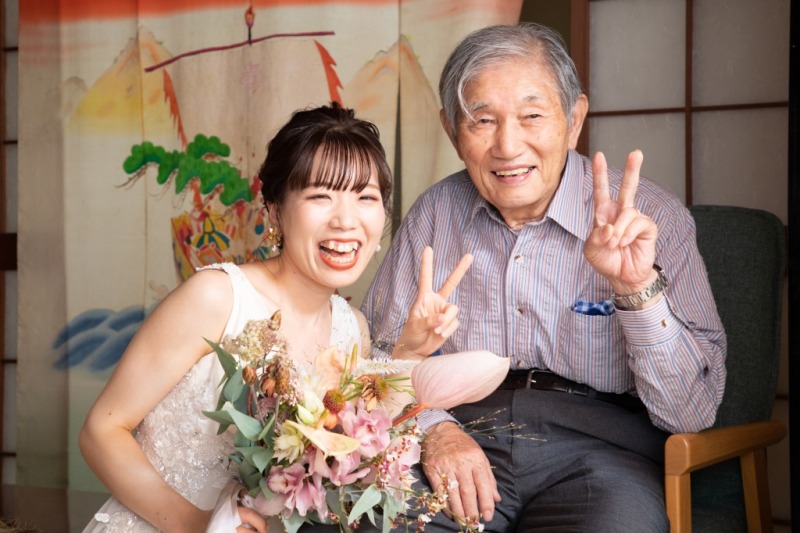 【アットホームフォトウェディング】ご自宅や祖父母様宅で自分スタイルWを応援!嬉しい♪挨拶状テンプレート付プラン