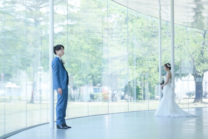 アートな空間でフォトウェディング【21世紀美術館月曜日限定プラン】