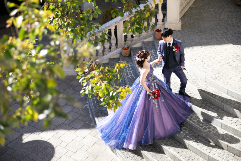 カラードレスに着替えて中庭へ・・♪