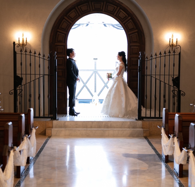 中庭へ続く大扉を使って撮影♪