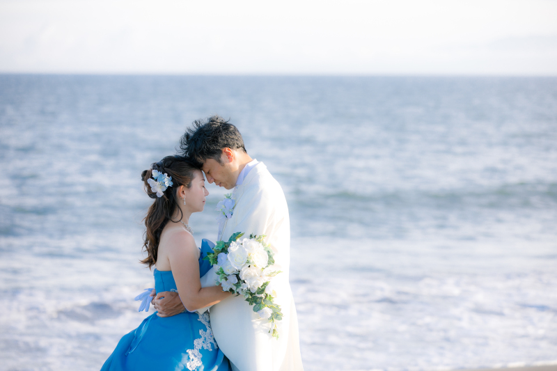 海をバックに撮影スタート♡