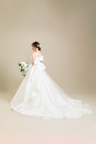 フォトウェディングLucia平塚店_洋装スタジオフォトプラン¥49,500~