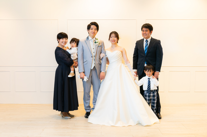 〖ファミリーフォト〗お子様・ご家族様も一緒に洋装撮影プラン