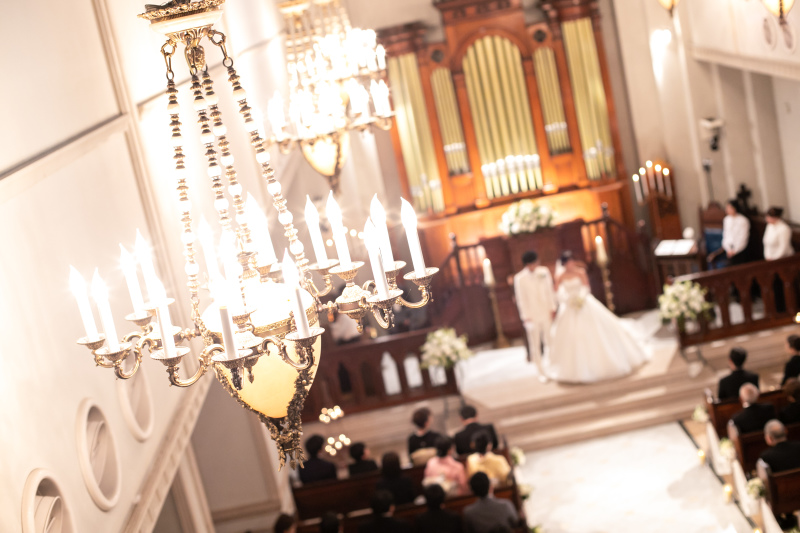 家族だけ、友人も招いて…お二人らしい結婚式を!