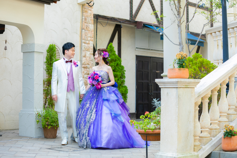 異なるカラードレスへお色直し☆