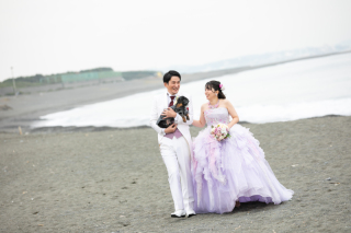 【　海でワンちゃんと一緒にフォトウェディング♡°˖✧　】