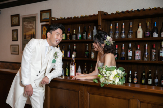 【洋装2着】チャペル×中庭