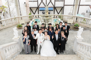 フォトウェディングLucia茅ヶ崎店_家族みんなでファミリーフォト