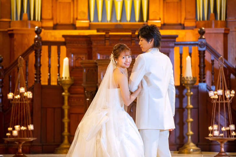 【11月末までに撮影限定!】大聖堂チャペルフォトプラン|衣裳・ヘアメイク・写真込み