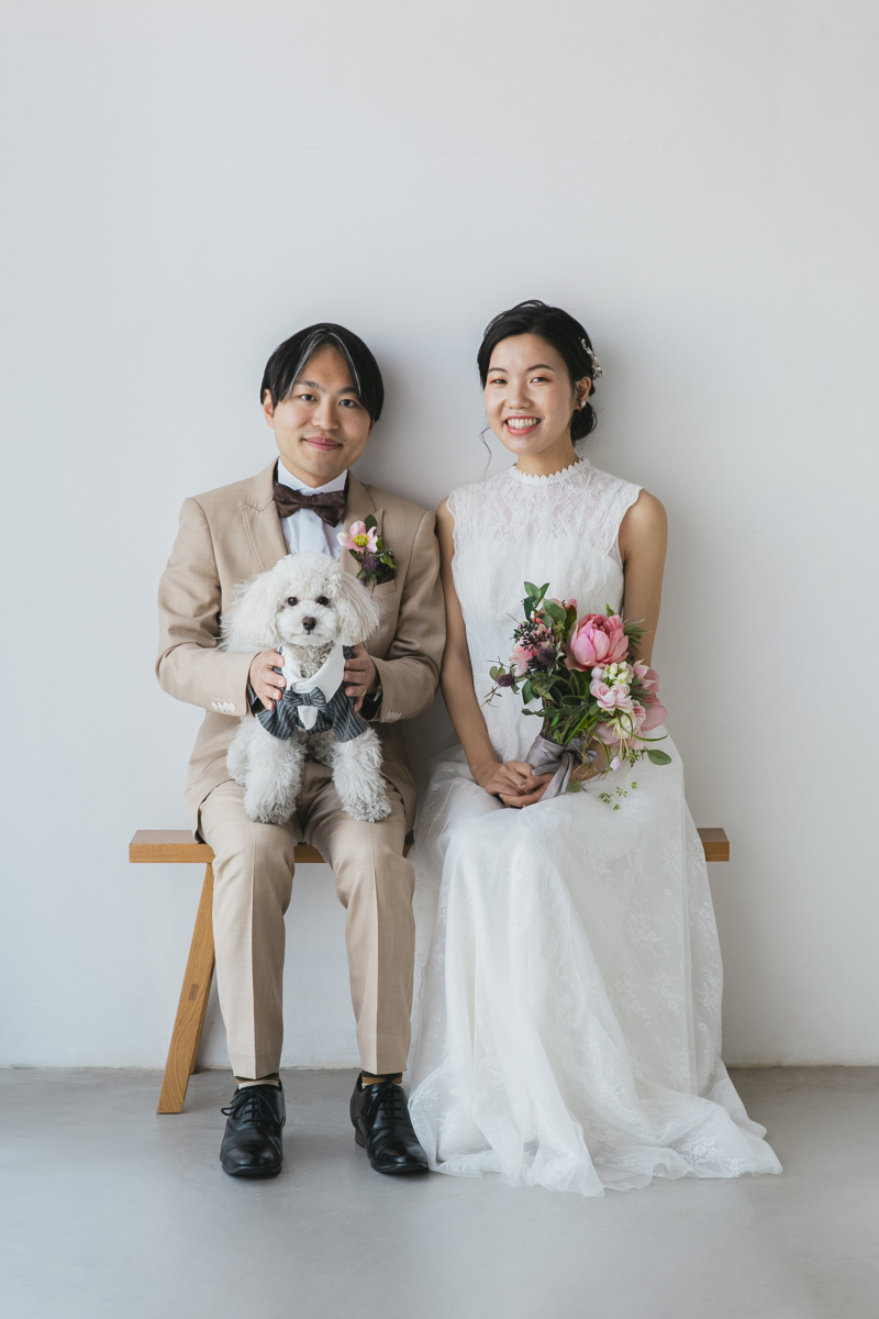 みんなでベンチに。