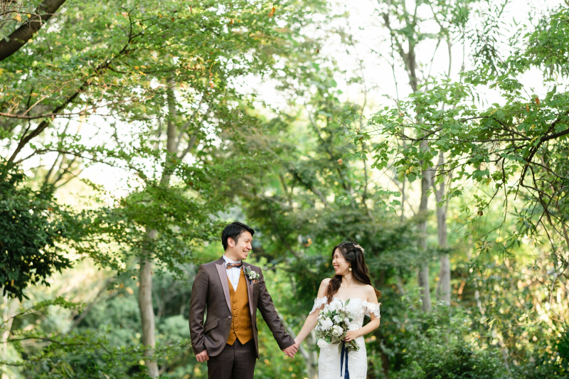 手を繋いで目を合わせて〜