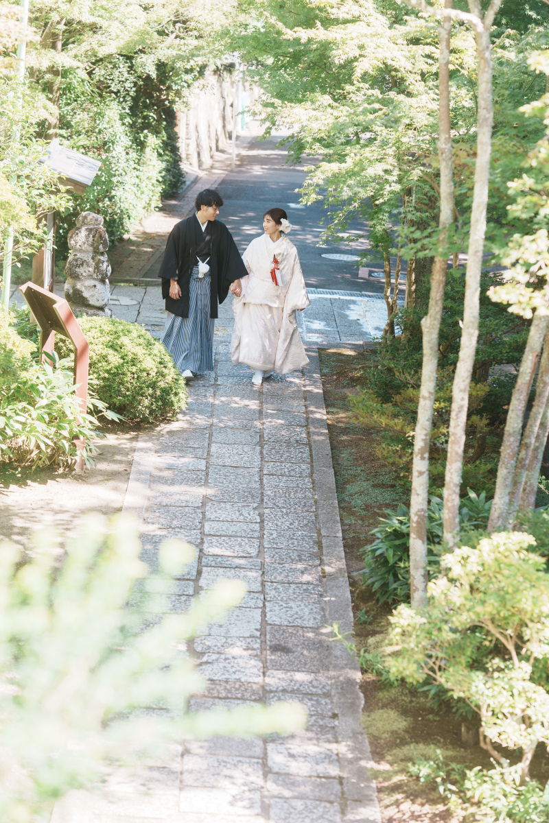 まずは自然な表情から。