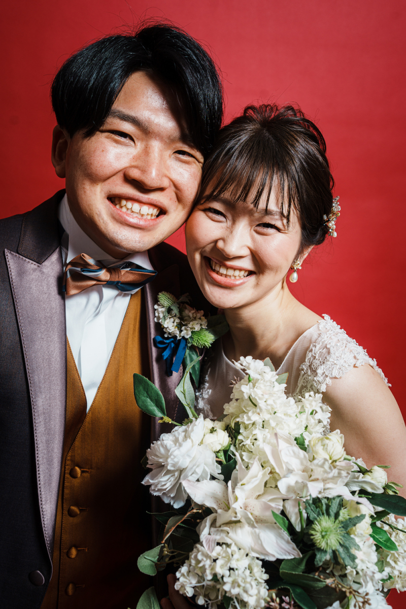 赤い背景で印象をぐっと変えて!