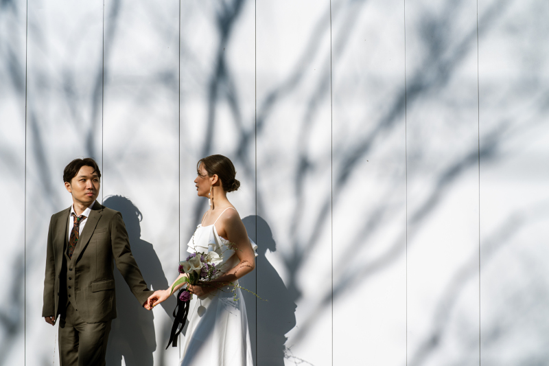 木の影とふたり