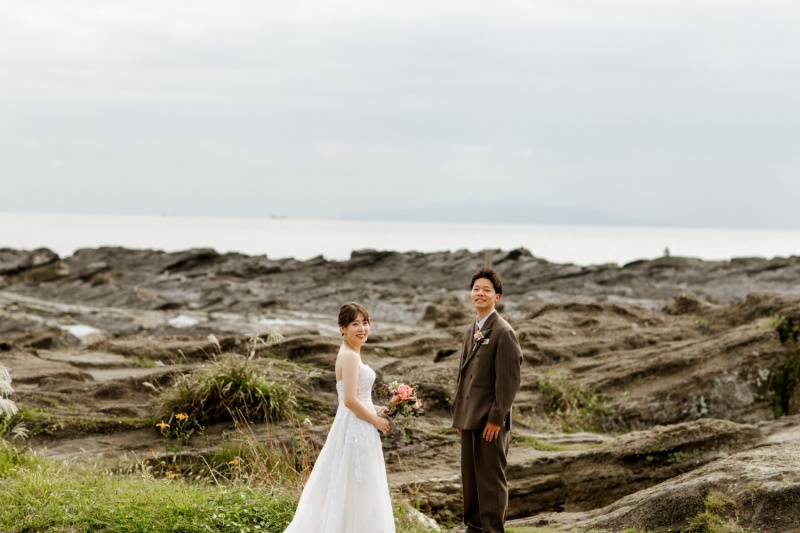 広がる青空と岩の景色、全部ふたりの背景に【ONELIFE】