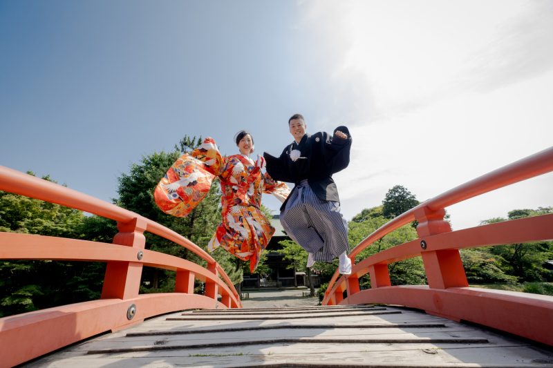 橋の上でジャンプ!