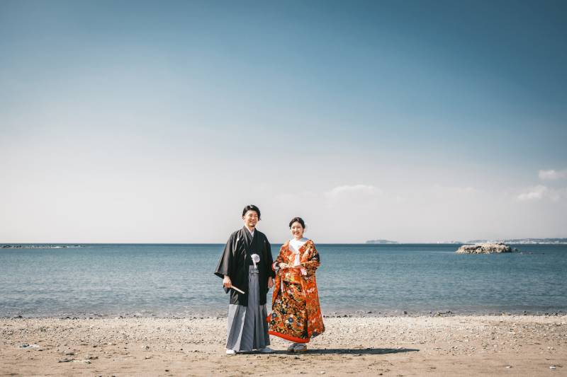冬の海に佇む。