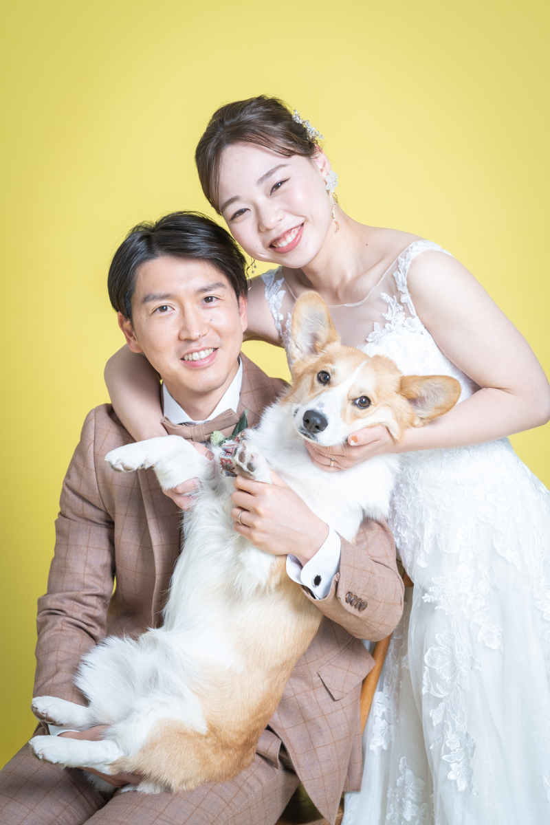 明るい背景でハッピーに